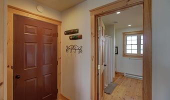 23 Mud Pt S, Alburgh, VT 05440