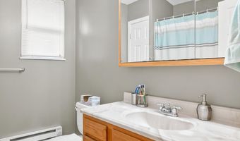 206 Shannon Dr, Anna, OH 45302