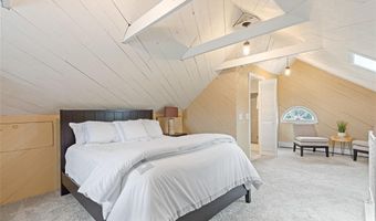 34 Burnett St, Johnston, RI 02919