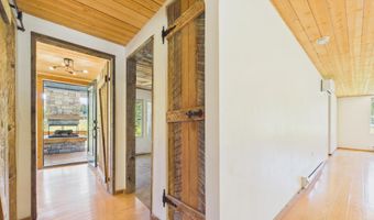 9848 S Fern Creek Rd, Cataldo, ID 83810
