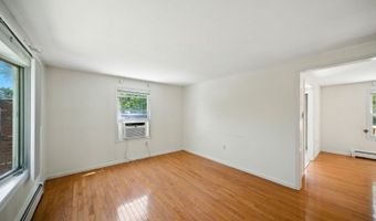 30 Lakeshore Dr, Alloway, NJ 07422