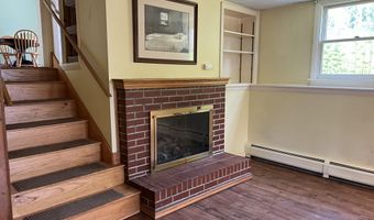 277 Pearl St, Bangor, ME 04401