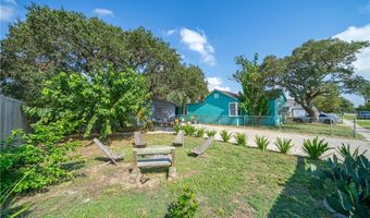 252 S 8th St, Aransas Pass, TX 78336
