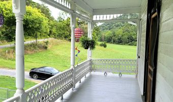 8079 Wayside Creamery Rd, Alderson, WV 24910