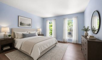 750 Majestic Dr, Algonquin, IL 60102