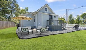 310 East Rd, Belford, NJ 07718