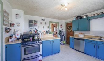 195 Main St, Belfast, ME 04915