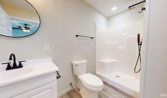 707 S Durbin St, Bicknell, IN 47512
