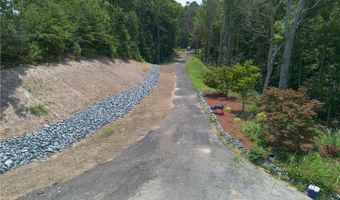 4650 Twin Pines Rd SE, Acworth, GA 30102