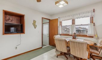 1505 S 14th St, Adel, IA 50003