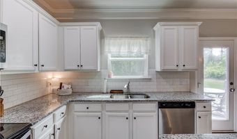 151 Moriah Woods Dr, Auburn, GA 30011