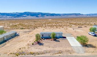 10747 S Paradise Trails Rd, Yucca, AZ 86438