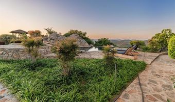 3365 Red Mountain Heights Dr, Fallbrook, CA 92028