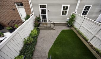 2216 MAIN LINE Blvd, Alexandria, VA 22301