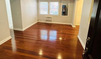 922 S WASHINGTON St S #112, Alexandria, VA 22314