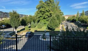 22806 BREEZY HOLLOW Dr, Brambleton, VA 20148