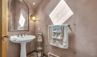 99 Holly Ln, Bayville, NJ 08721