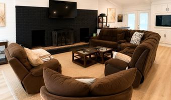 530 Palmer Ave, Belford, NJ 07718