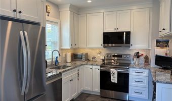 65 Maple Ave, Middletown, RI 02842