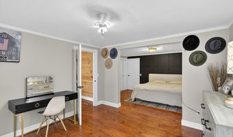 6 North Rd, Foster, RI 02825