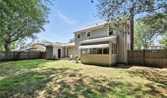 21 Don Ave, East Providence, RI 02916