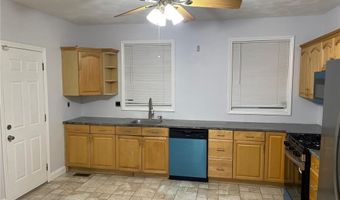 25 Old Oak Ave Ave 1, Cranston, RI 02920