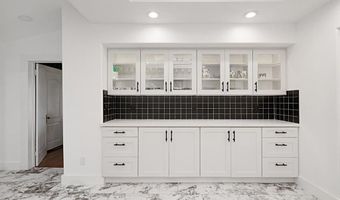 210 S Vine St, Fallbrook, CA 92028