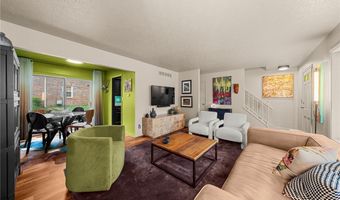 91 Yardley Ln, Akron, OH 44313