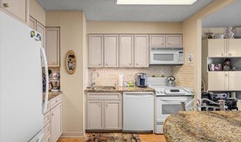 100 S Berkley Sq 18D, Atlantic City, NJ 08401