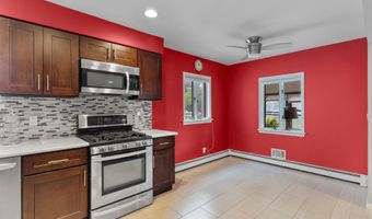 183 W 1ST St, Bayonne, NJ 07002