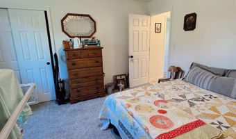 8488 E ASH Rd, Bloomfield, IN 47424