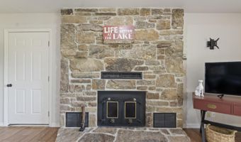 37 Tiree Dr, Bella Vista, AR 72715
