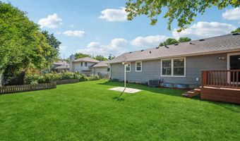 911 Mesa Verde Pl, Ames, IA 50014