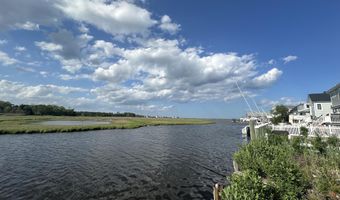 230 N Bay Dr, Bayville, NJ 08721