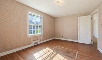 2 Perham St, Bedford, MA 01730
