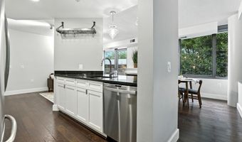 2001 15TH St N 111, Arlington, VA 22201