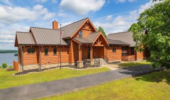 685 River Oaks Dr, Big Sandy, TN 38221
