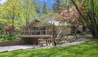 2891 Gale Rd, Ann Arbor, MI 48105