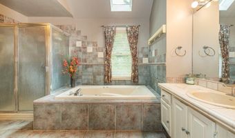 1 Victoria Pines Ln, Andover, NJ 07848