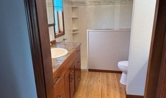 1913 NE 13th Ave, Austin, MN 55912