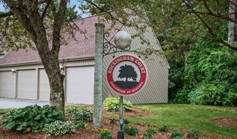 10 Rockingham Ct, Bedford, NH 03110