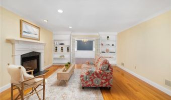 58 Dolphin Ave, Jamestown, RI 02835
