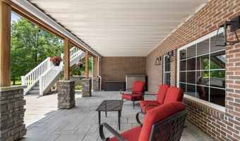 450 Hartville Rd, Atwater, OH 44201