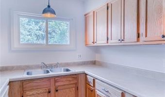 337 Lindenwood Blvd, Alton, IL 62002