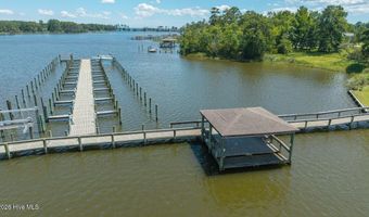 46 Carolina Way, Arapahoe, NC 28510