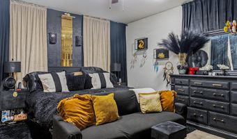 202 W SEVEN SEAS Dr, Casa Grande, AZ 85122