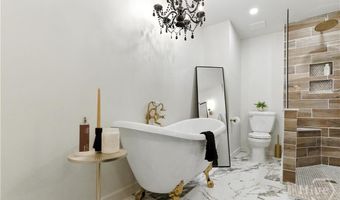 6 Spanish Moss Ct, Savannah, GA 31419