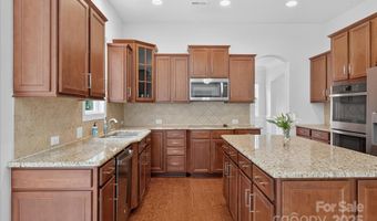 6615 Springs Mill Rd, Charlotte, NC 28277
