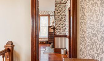 208 S Main St, Abbeville, SC 29620