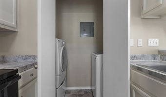2383 Trafalgar Dr, Biloxi, MS 39531